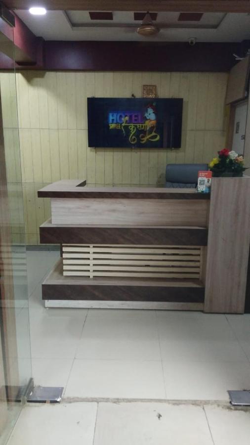 Hotel Shree Krishna Ahmedabad Buitenkant foto